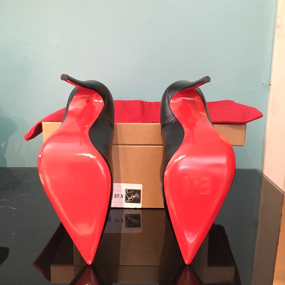 ❌❌SOLD❌❌ Christian Louboutin So Kate - Picture 3 of 4